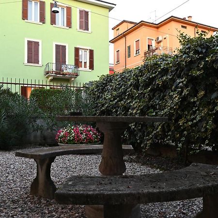 Dimora Montecchi Hotel Верона Екстериор снимка