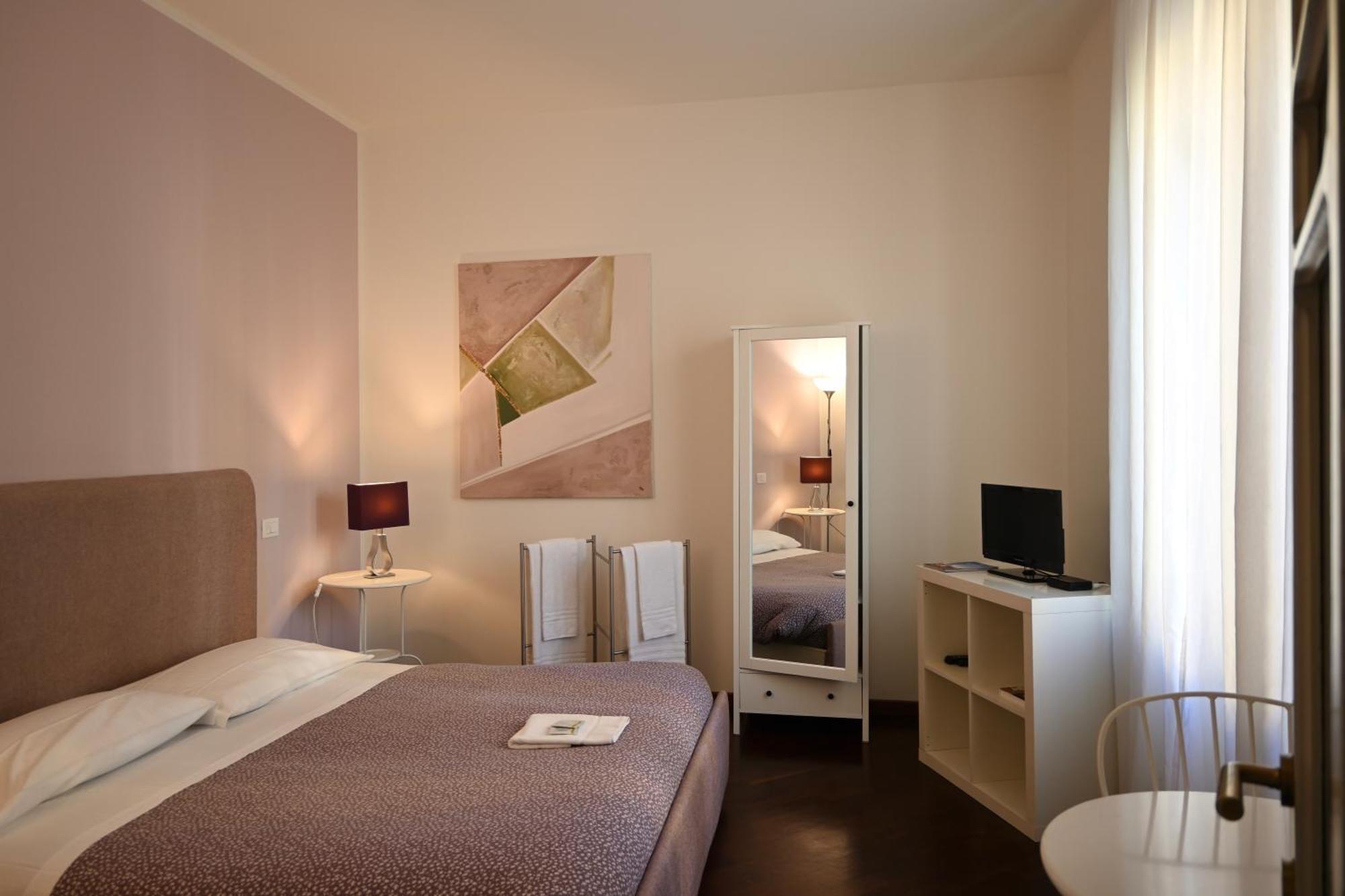 Dimora Montecchi Hotel Верона Екстериор снимка