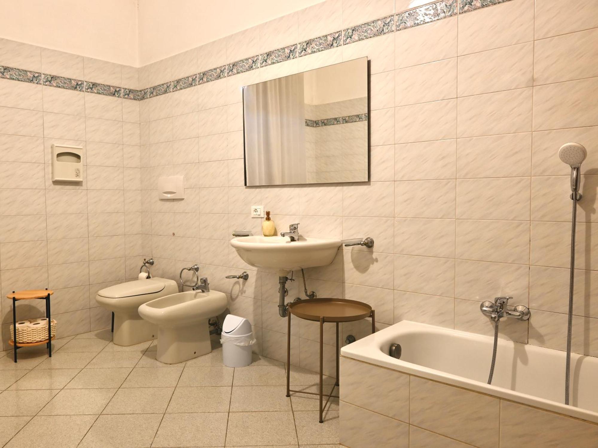 Dimora Montecchi Hotel Верона Екстериор снимка