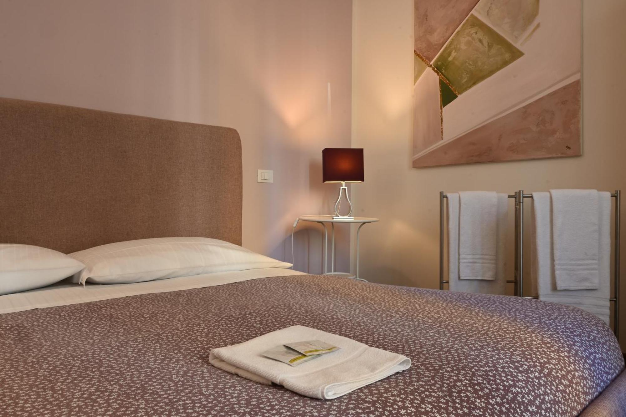Dimora Montecchi Hotel Верона Екстериор снимка